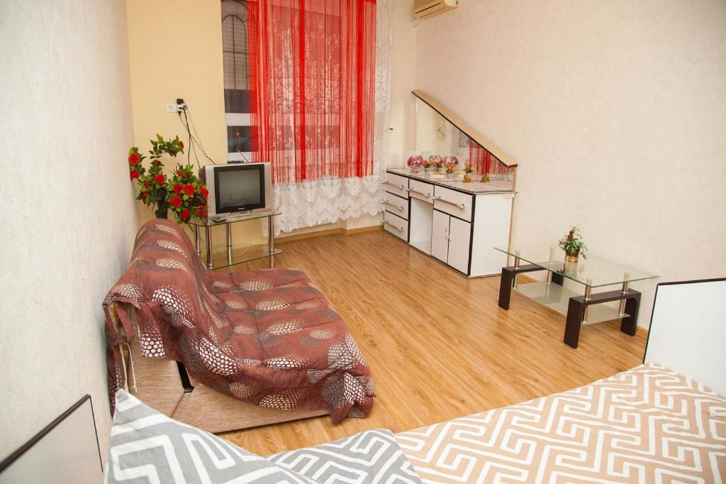 Semi-Luxury Apartment On Zhukovskogo Street 57 Zaporizhia Esterno foto